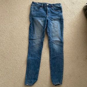 AE light wash skinny jeans